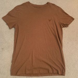 Caramel American Eagle t shirt.